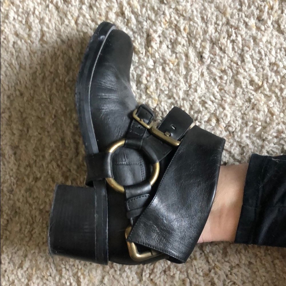 Lisa for Donald J Pliner Black Buckle Ankle Bootie